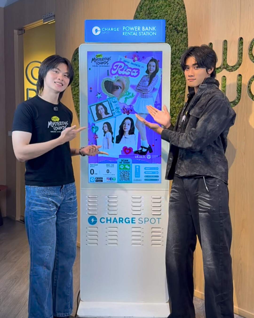 ตัวอย่างภาพซีรีส์แสดงบนจอ CHARGESPOT